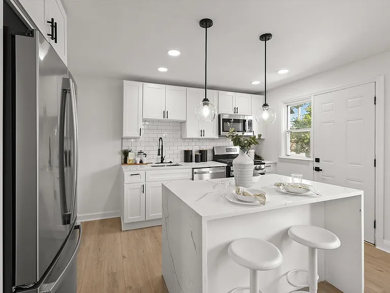 1302 Woodbourne Ave — Photo 31