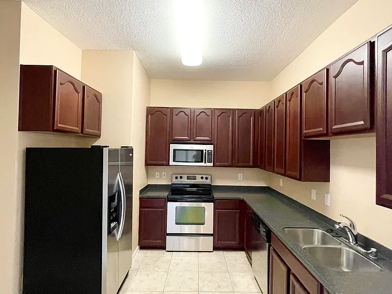 13827 Herons Landing Way #3 — Photo 5
