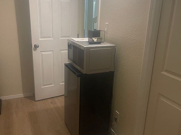 3rd image of 10621 Malaguena Ln NE #1