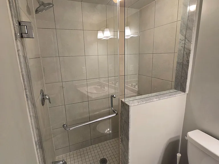 109 Rushbrooke Ave #2 — Photo 10