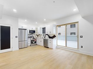 2538 Christian St #A, Philadelphia, PA 19146