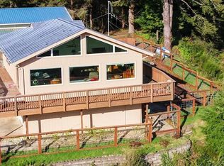 63301 Sunrise Rd, Coos Bay, OR 97420