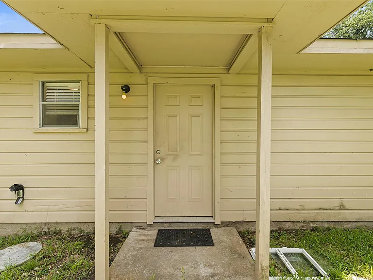 10973 Longstreet Rd — Photo 22