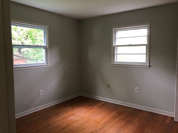 2nd image of 9513 Lomond Dr