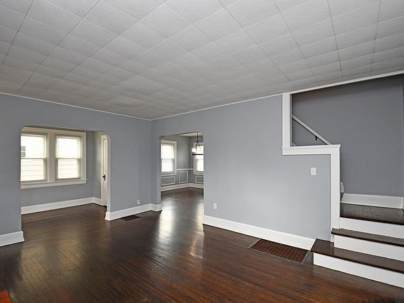 5th image of 2824 Norwood Ave