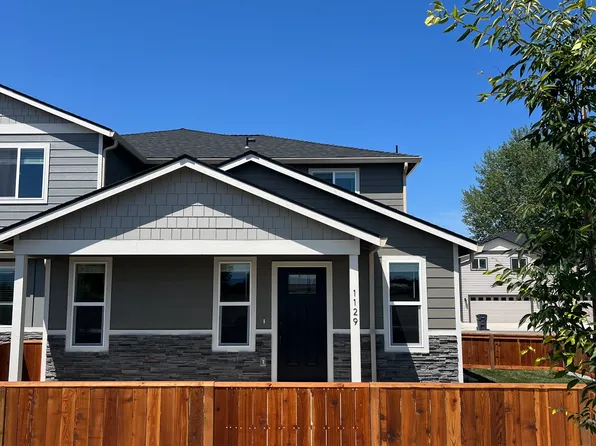 1129 Annalise St, Central Point, OR 97502
