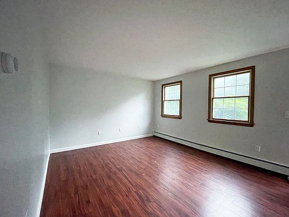 4th image of 204 Foxcroft Circle #C-4