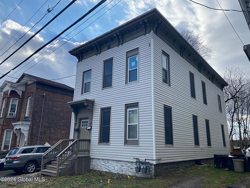 2nd image of 42 Union Street