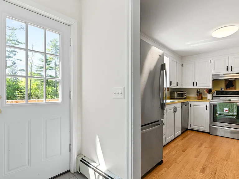 88 Anderson Ave — Photo 27