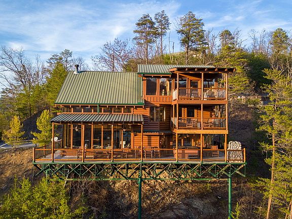 2nd image of 3545 Carsons Ridge Way