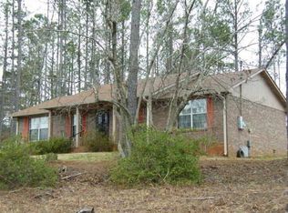 904 Hines Rd, Moreland, GA 30259