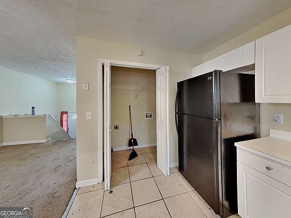 4th image of 1278 Lynx Ct