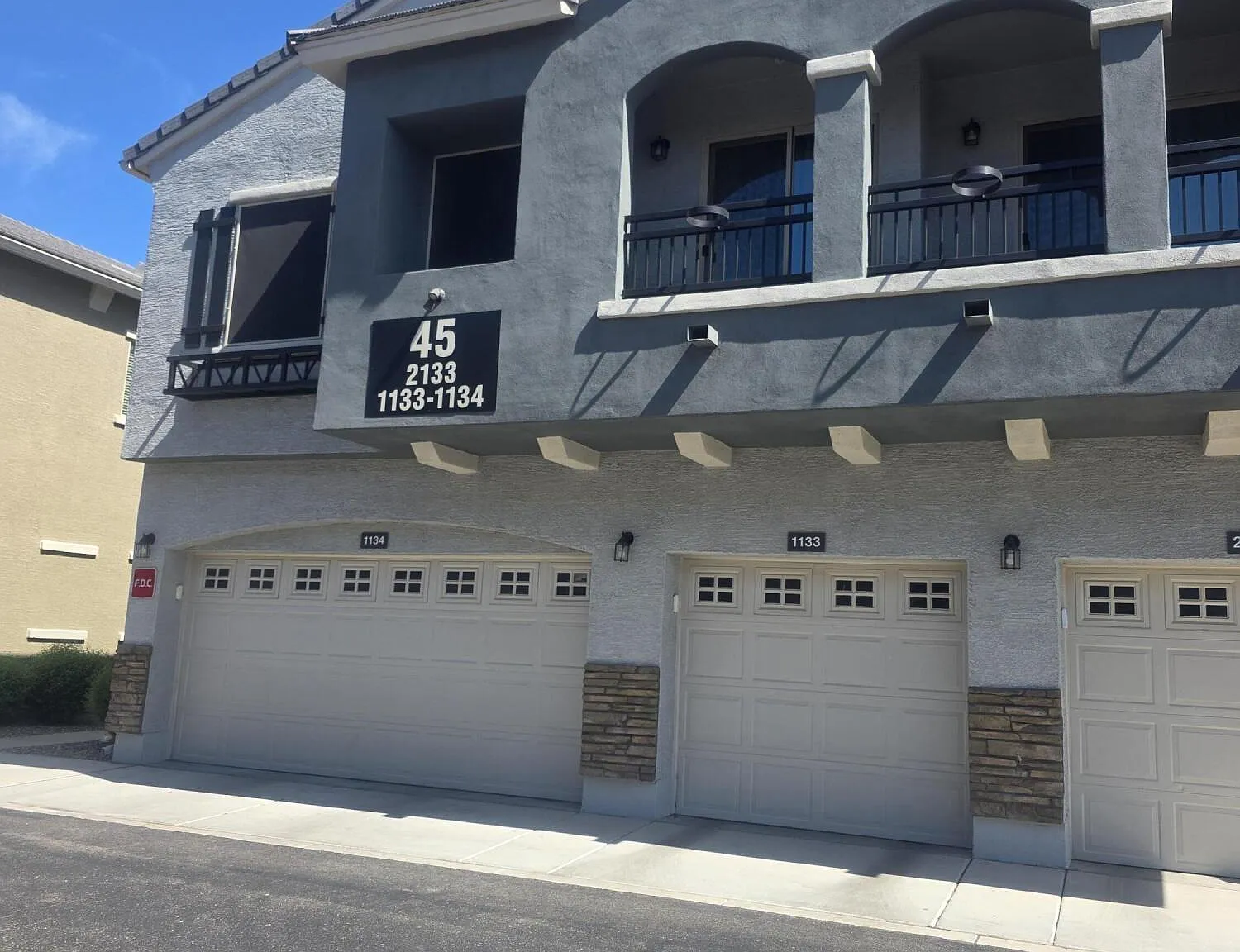 3 bed, 2.5 bath, 1394 sqft, $2,249 — Photo 1
