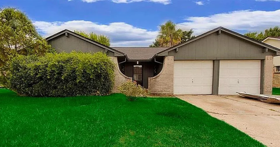 20019 Rustlewood Dr
