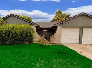 20019 Rustlewood Dr, Humble, TX 77338