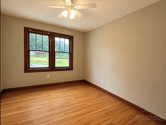 4th image of 1443 Old Toe River Road