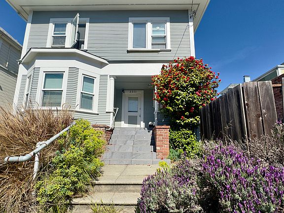 5th image of 2211 Haste St