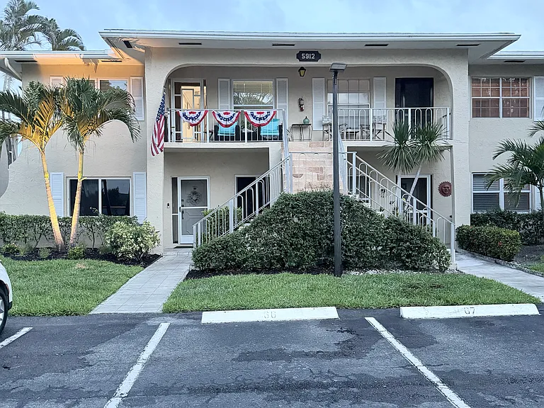 5912 Via Delray #B — Photo 3