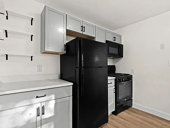2nd image of 24266 Eureka Ave