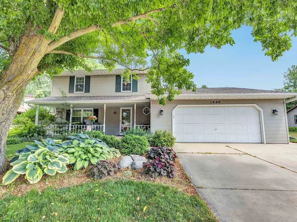 1400 Lindale Ln, Green Bay, WI 54313