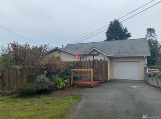 818 Serene View Rd, Camano Island, WA 98282