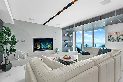 3535 S Ocean Dr #2104 Photo 1