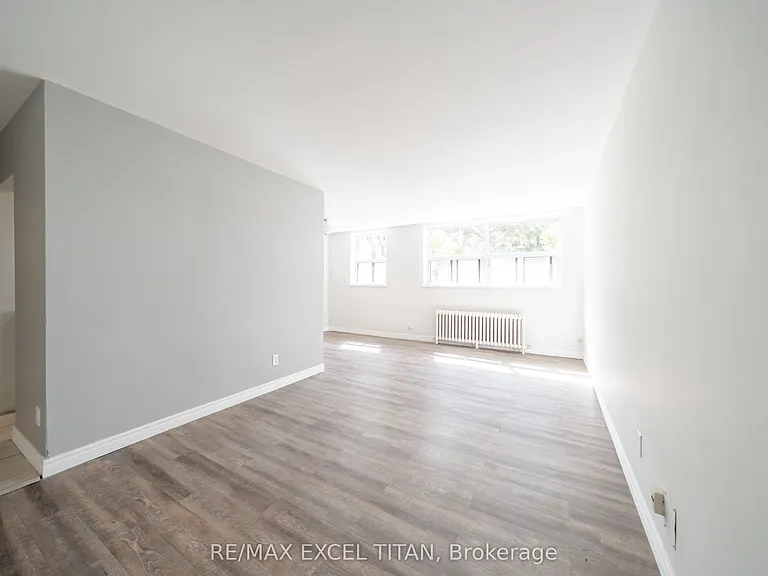 799 Robinson St #11 — Photo 1