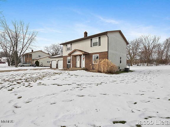 2nd image of 2637 Nolan Ave NW #2639