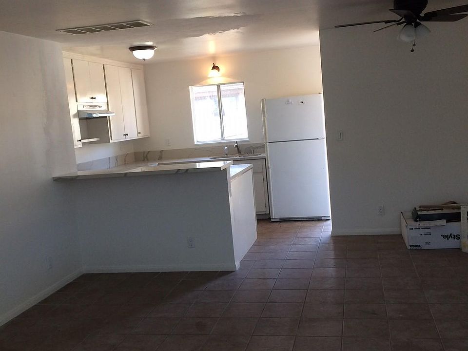 2nd image of 1677 Elverhoy Way