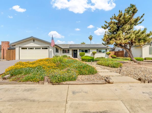 3420 W Pryor Avenue, Visalia, CA 93277