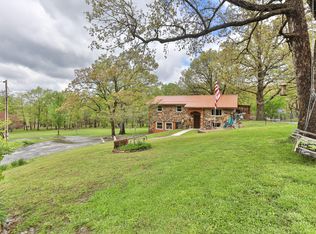 3715 W Whitetail Ln, Brighton, MO 65617