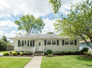 1708 Roanoak Ave, Aurora, IL 60506