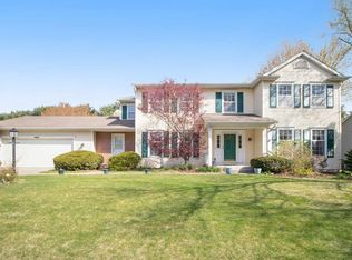 15871 Arbor Crossing Dr, Granger, IN