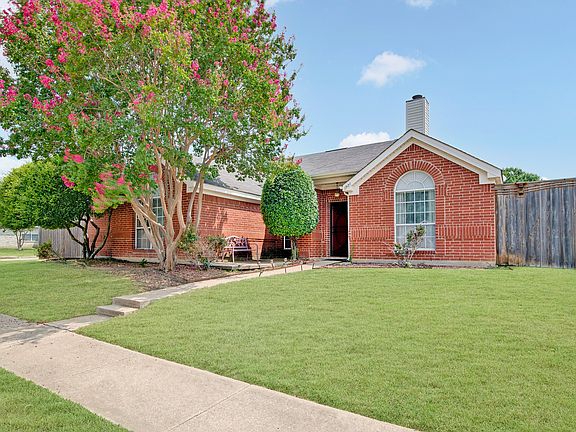 2nd image of 1926 Oak Bend Ln