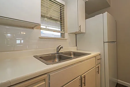 1231 Cavender Dr #104 — Photo 8