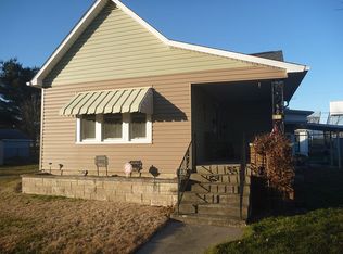301 W Ellsworth St, Westville, IL 61883