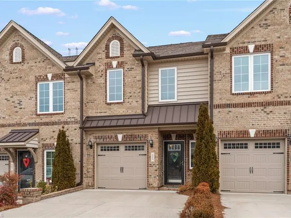 669 Stags Leap Ct, High Point, NC 27265