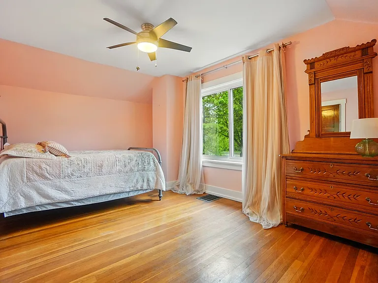 3000 Hillside Ave — Photo 40
