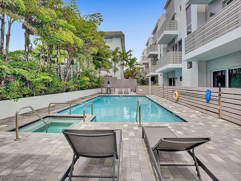 1347 N Ocean Blvd — Photo 47