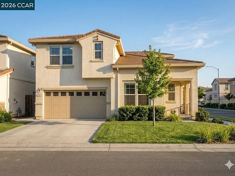 4241 Haro Loop — Photo 2