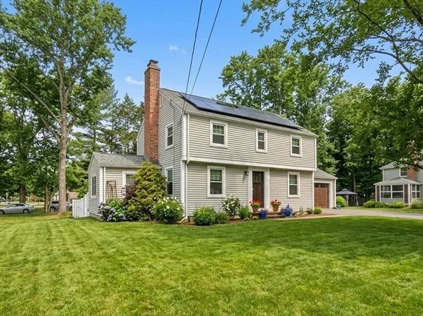 68 Hazardville Rd, Longmeadow, MA 01106