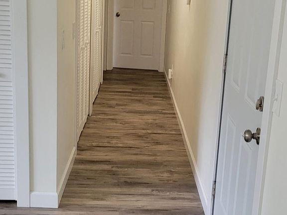 2nd image of 1301 E Wheeler St #1111