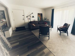 3219 W Parkway Dr APT 3A, Northbrook, IL 60062