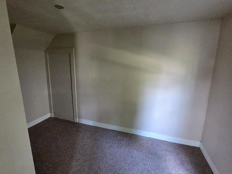 Unit Photo