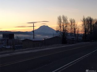 1618 W Valley Hwy E, Puyallup, WA 98372