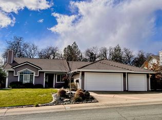1448 Spinnaker Dr, Redding, CA 96003