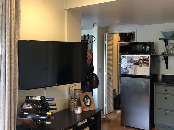 Living room / kitchenette
