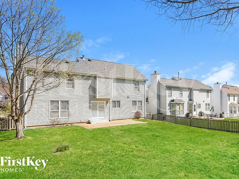 324 Autumn Peak Dr — Photo 14