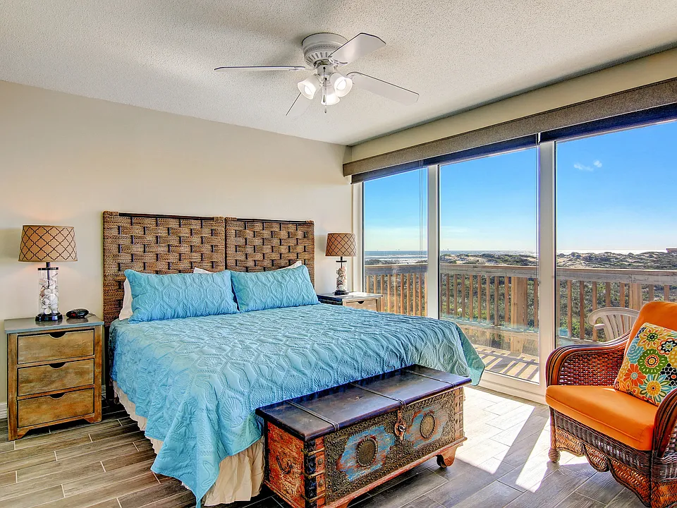 14810 Windward Dr #222