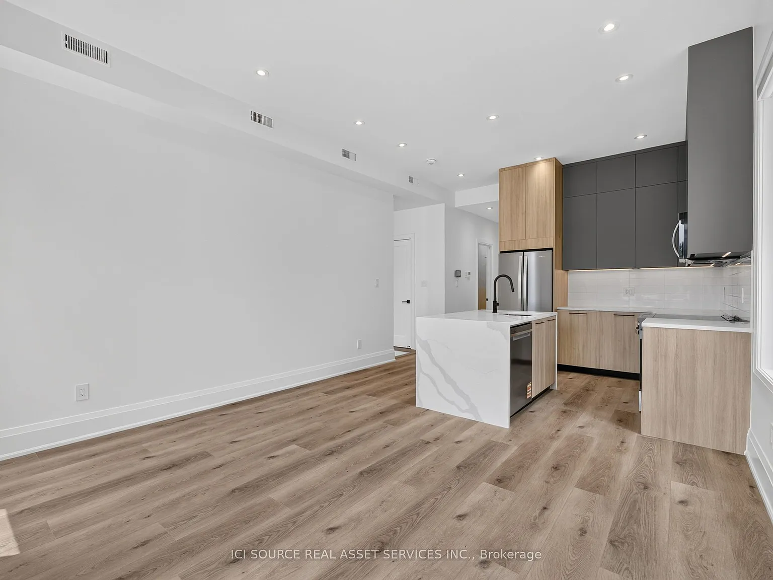 28 Norcross Rd — Photo 3
